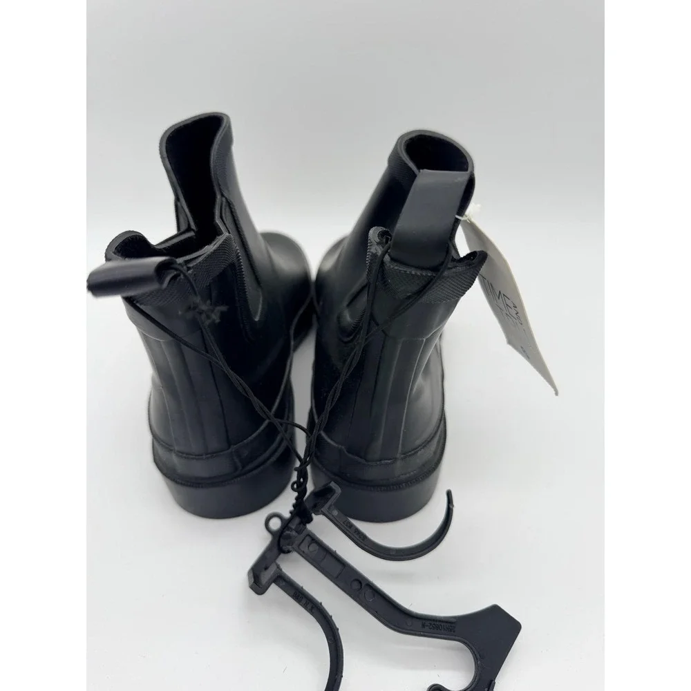 Time And Tru Boots Womens Size 6 Black Chelsea Rain Pull On Water Resistant
